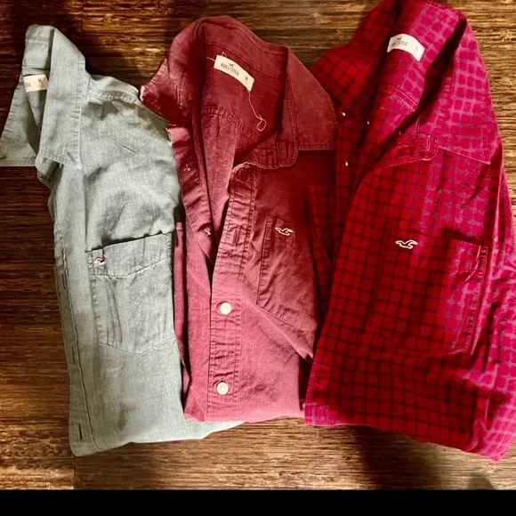 Hollister button-down shirts bundle Hollister button-down shirts bundle
